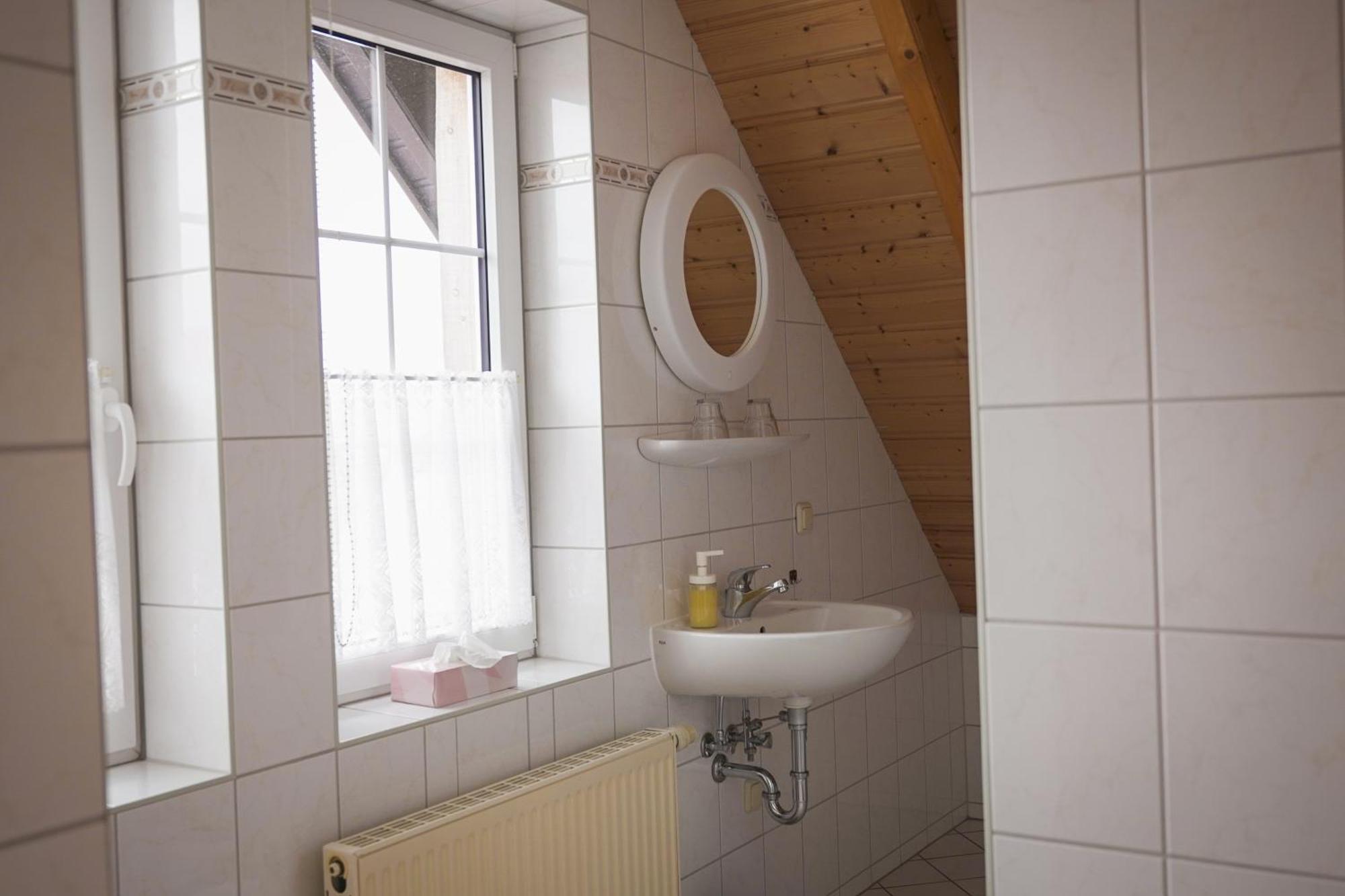 B&B Talstation Ferienwohnung Fuer 2 Personen Horselberg-Hainich Εξωτερικό φωτογραφία